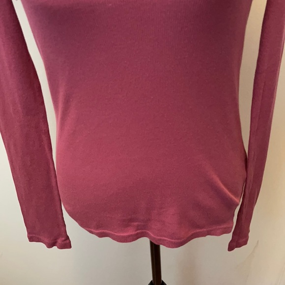 Halogen Ribbed V-Neck Tee - Picture 12 of 15